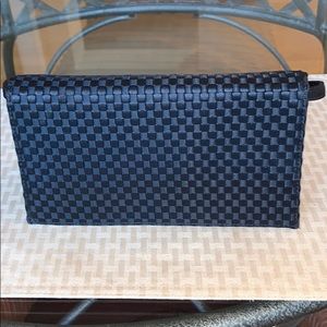 NWOT ANN TAYLOR Black Woven Purse.
